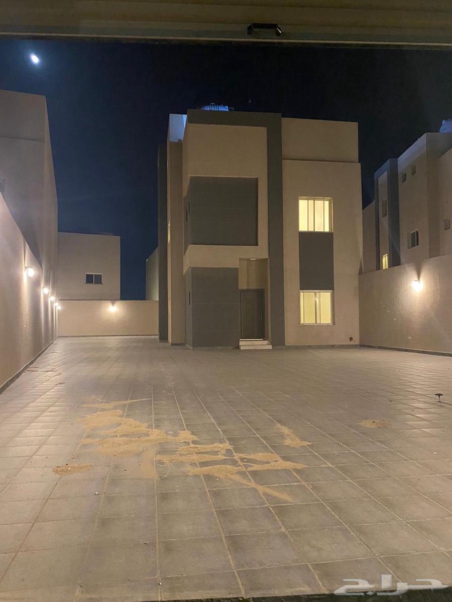 5 bedroom villa in Al Buhairah, Eastern Province 2