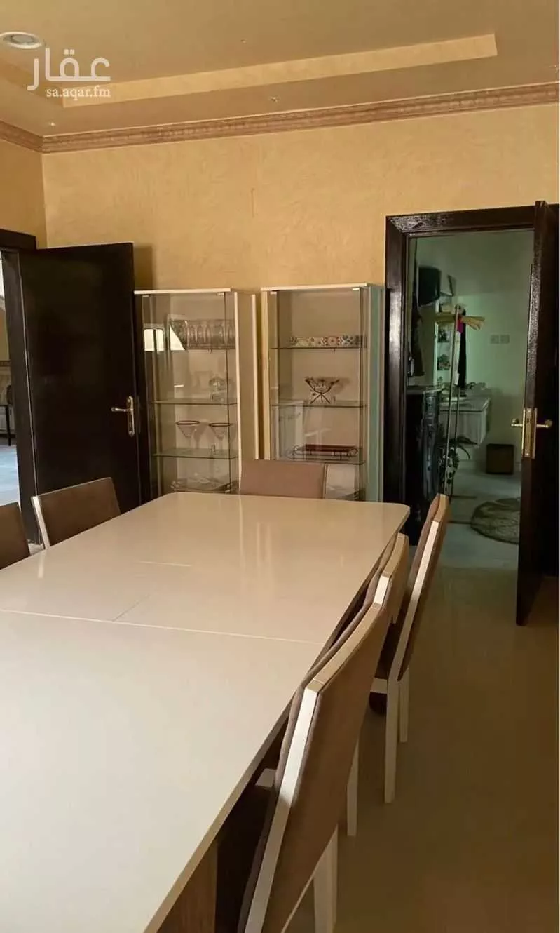 15 bedroom villa in Shubra, Riyadh 5