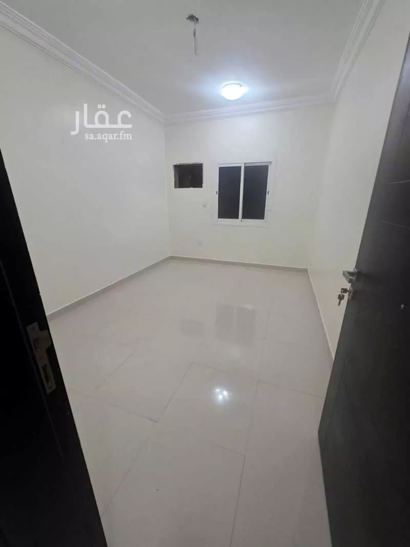 3 bedroom apartment in Al Shati, Jazan 4