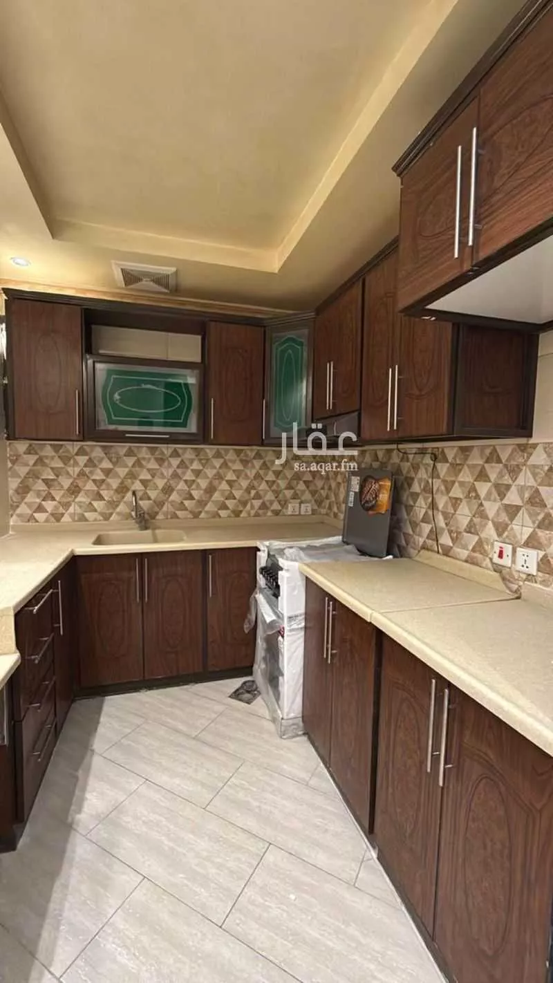 3 bedroom apartment in Al Sharafiyah, Jeddah 5