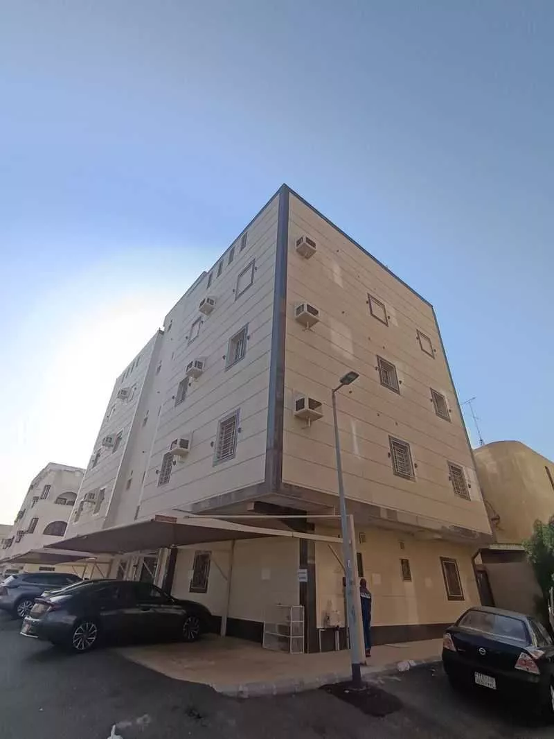 4 bedroom apartment in Al Safa, Jeddah 12