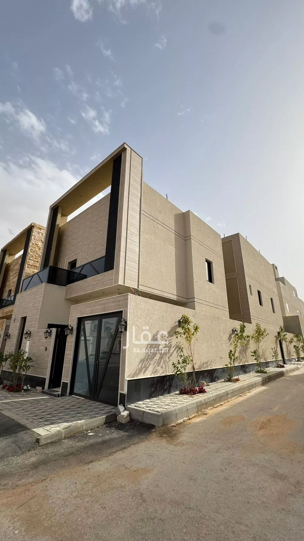 5 bedroom villa in Al Mahdiyyah 2