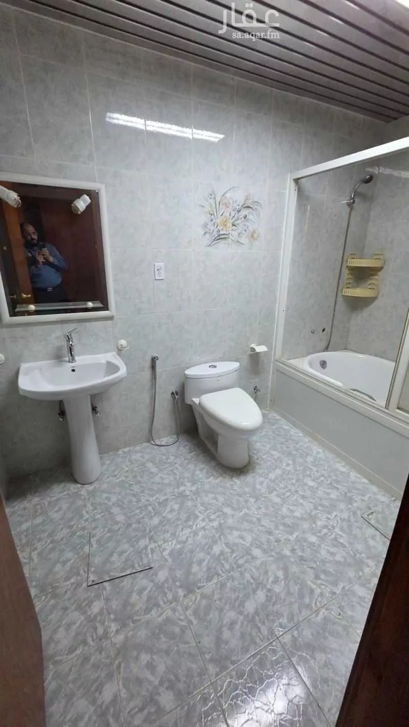 villa in Uhud, Eastern Province 8
