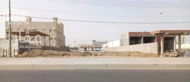 900 sqm land in Al Quraynah 3