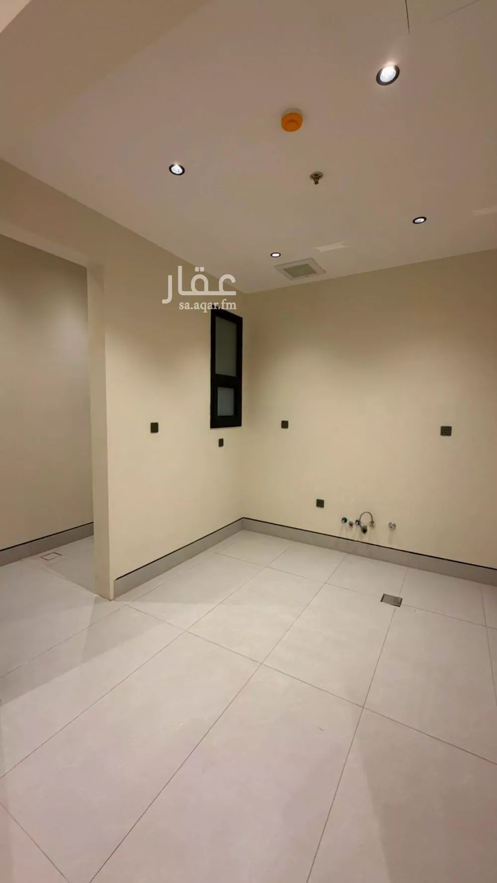 3 bedroom apartment in King Fahd, Riyadh 4