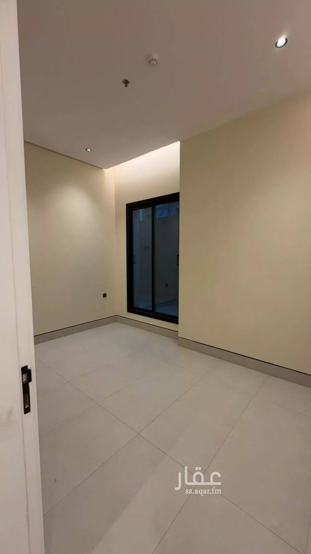 3 bedroom apartment in King Fahd, Riyadh 8