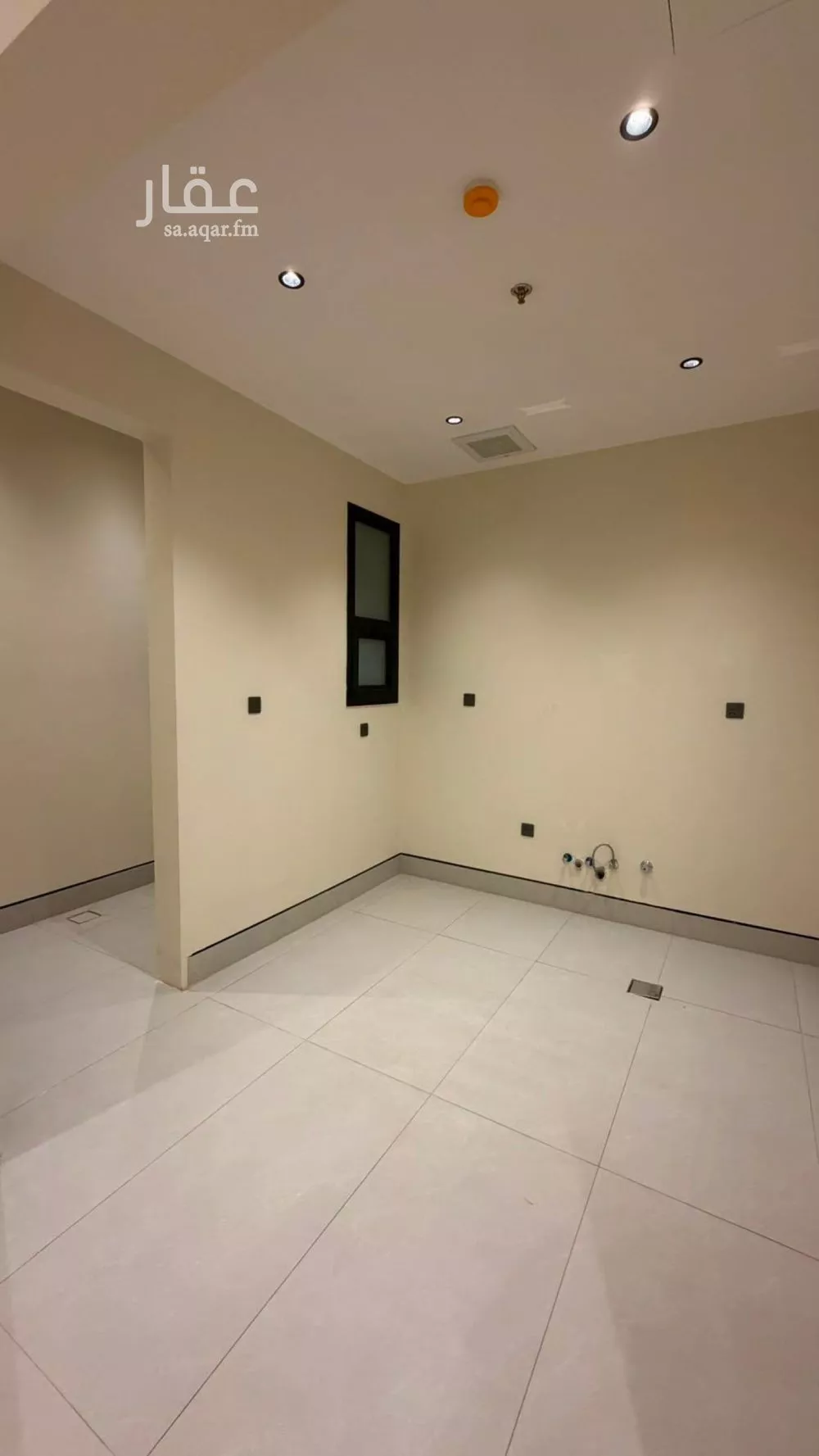 3 bedroom apartment in King Fahd, Riyadh 4