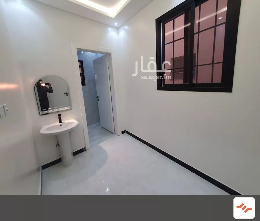 4 bedroom villa in Uhud, Riyadh 9