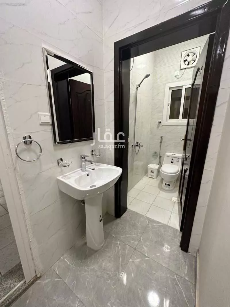 3 bedroom apartment in Bani Harithah, Madinah 5