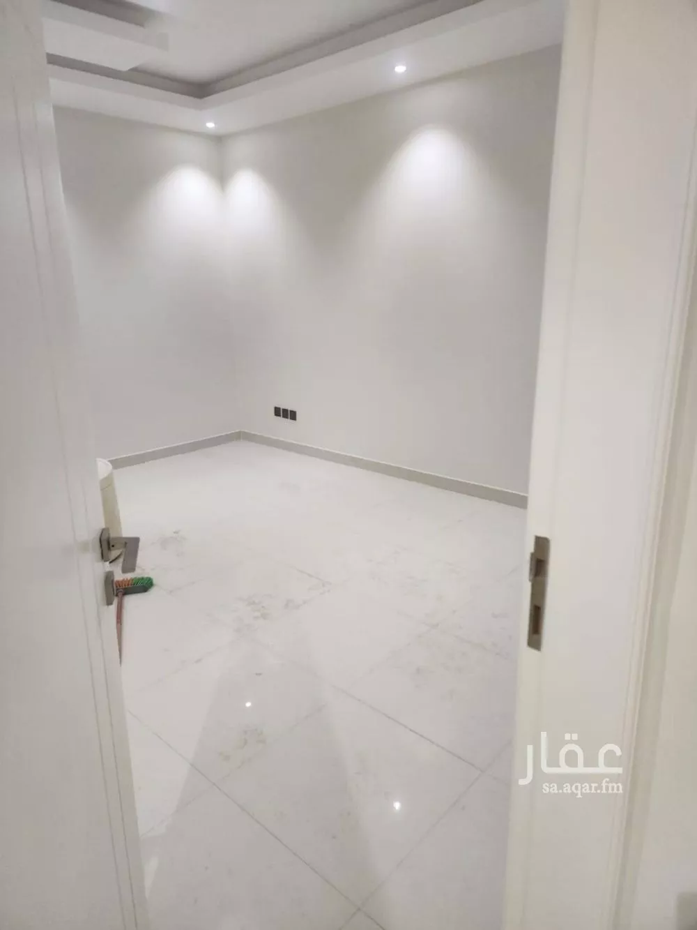 3 bedroom apartment in Al Aqiq 2