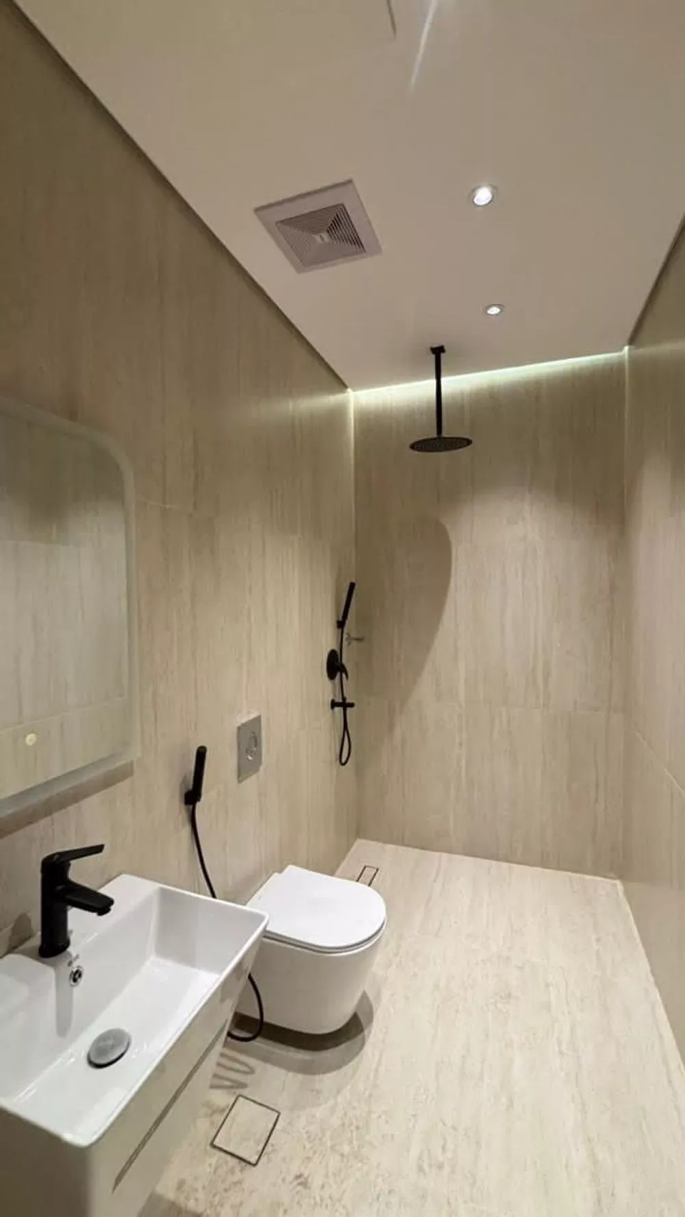 4 bedroom apartment in Al Mab'outh, Madinah 7