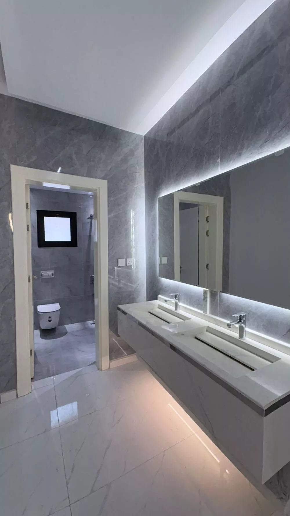 5 bedroom apartment in Al Duwaykhilah, Madinah 3