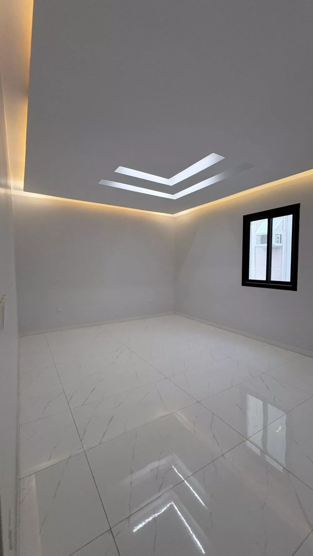 5 bedroom apartment in Al Duwaykhilah, Madinah 9