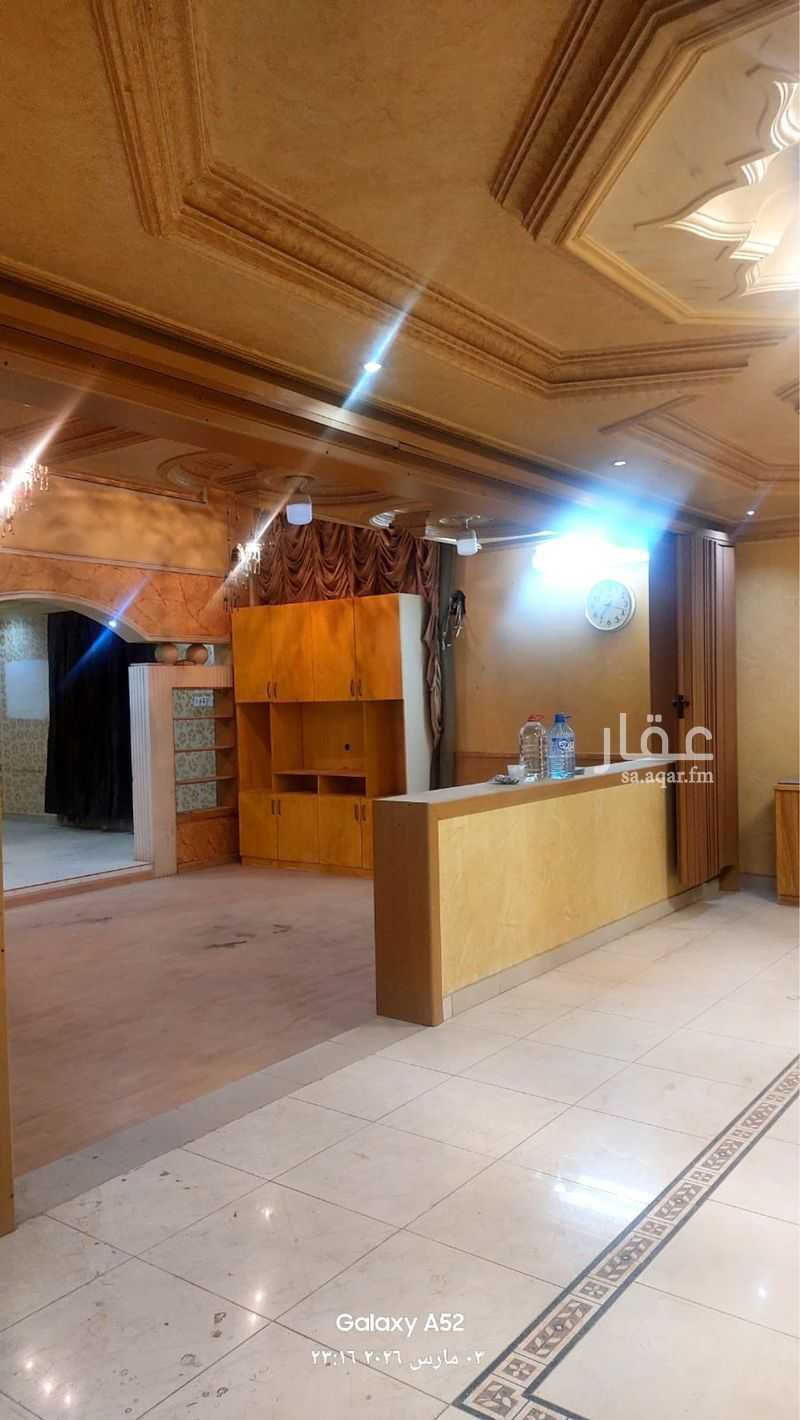 4 bedroom villa in At Taawon, Riyadh 9