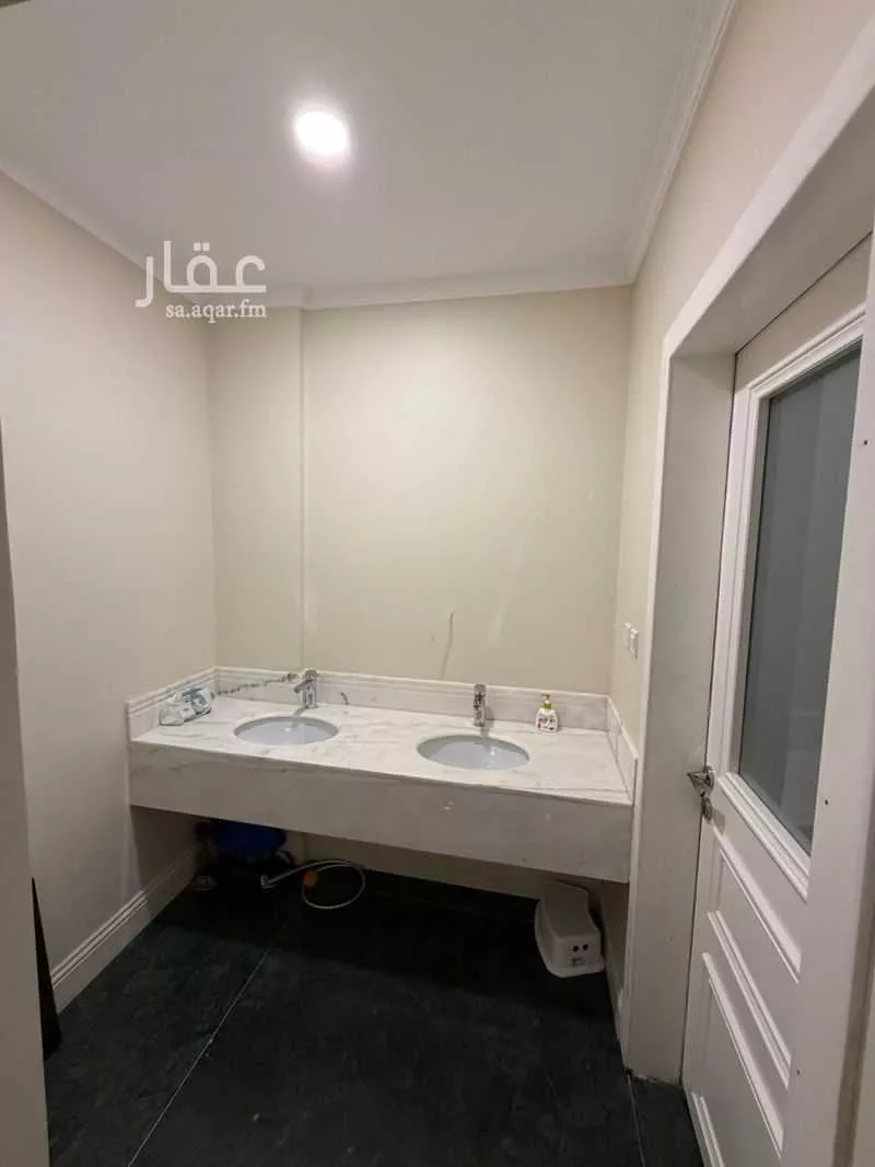 4 bedroom villa in Ar Rakah Al Janubiyah, Eastern Province 5