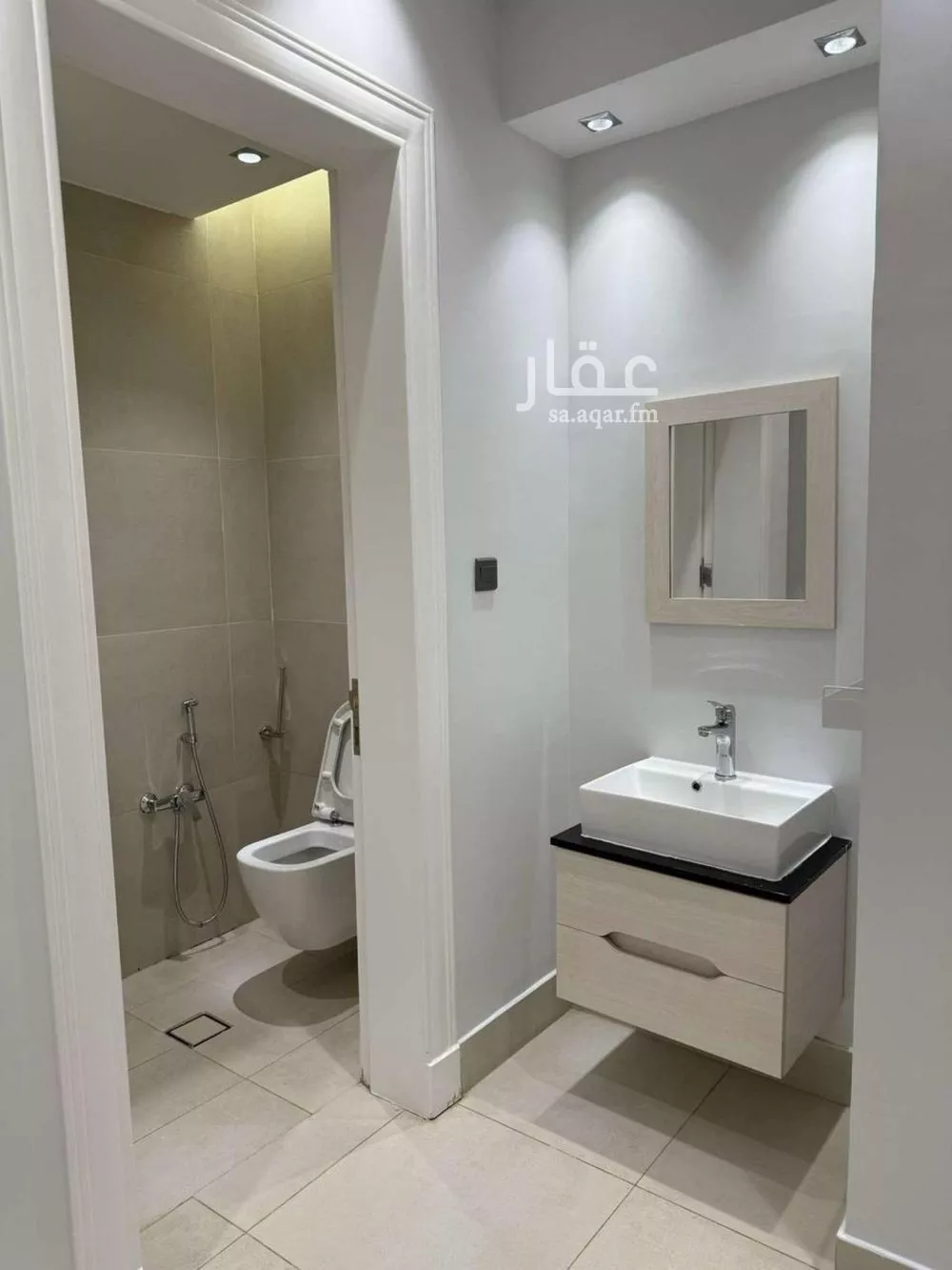 3 bedroom apartment in Al Qairawan, Riyadh 8