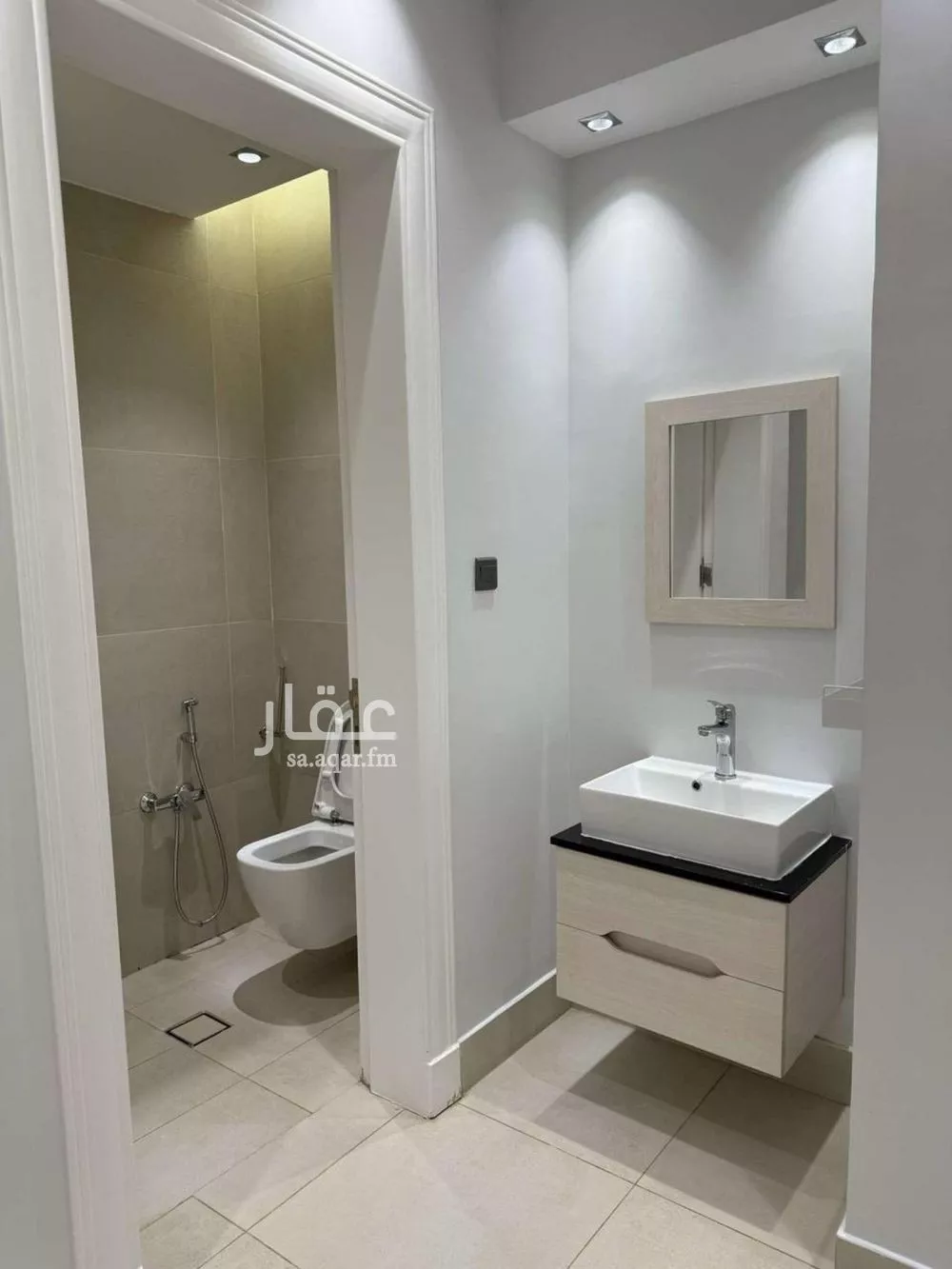 3 bedroom apartment in Al Qairawan, Riyadh 7