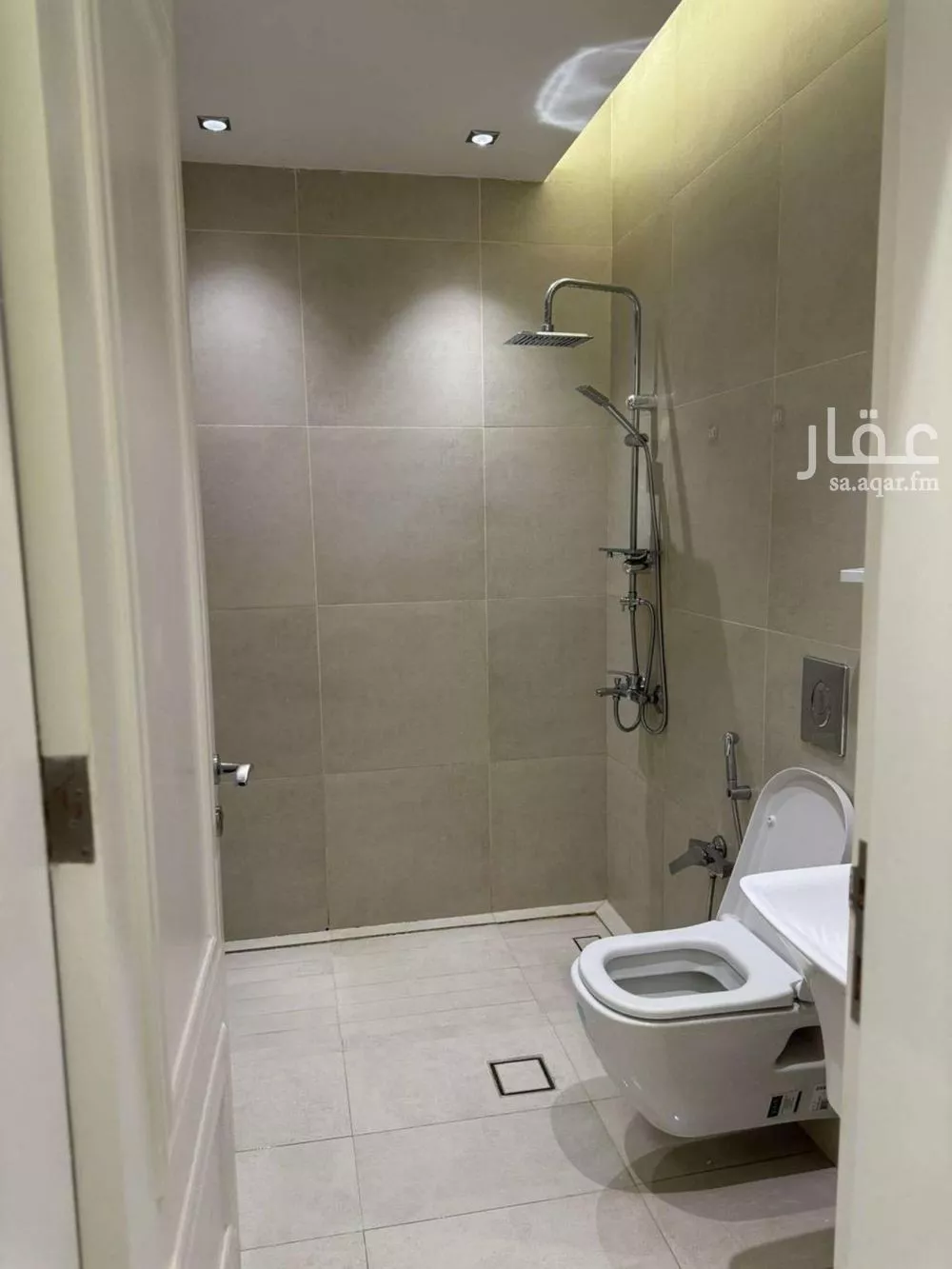 3 bedroom apartment in Al Qairawan, Riyadh 13