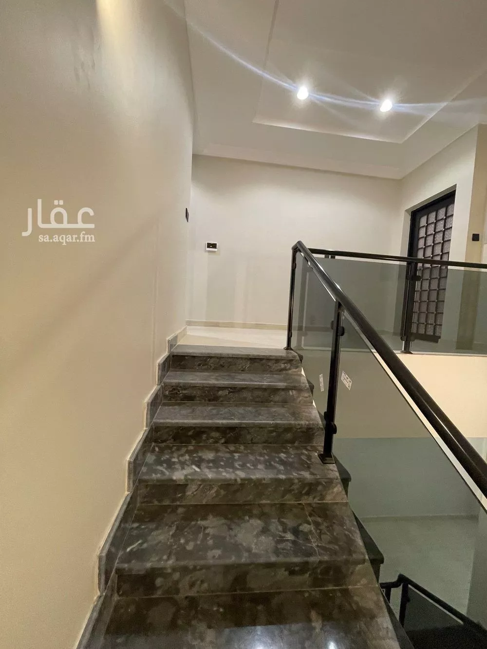 فيلا 9 غرف في الياقوت 18
