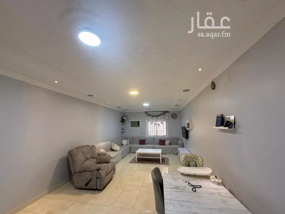 5 bedroom apartment in Al Rawabi, Madinah 11