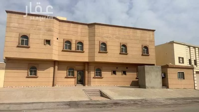 25 bedroom building in Dahiat King Fahd, Eastern Province 2