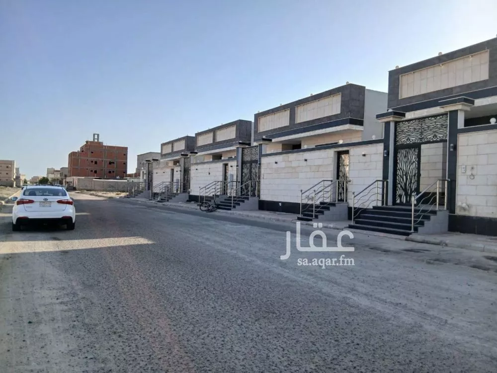 فيلا 5 غرف في الساحل 5