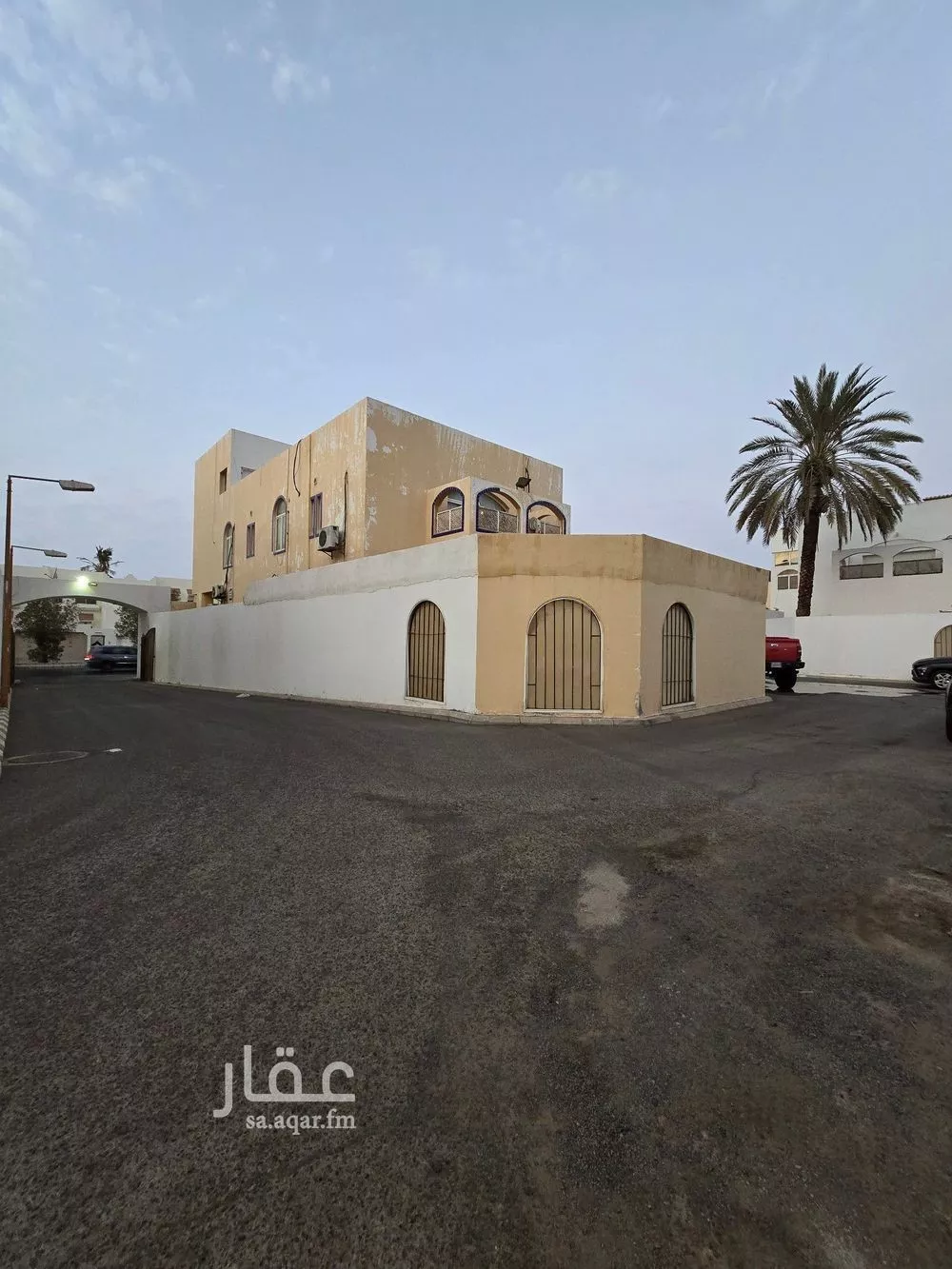 9 bedroom villa in Al Salamah 3