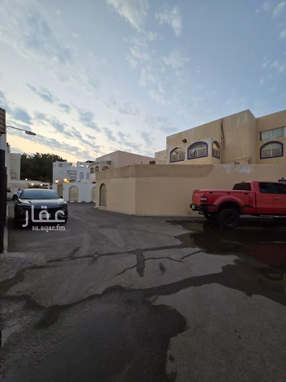 9 bedroom villa in Al Salamah 4