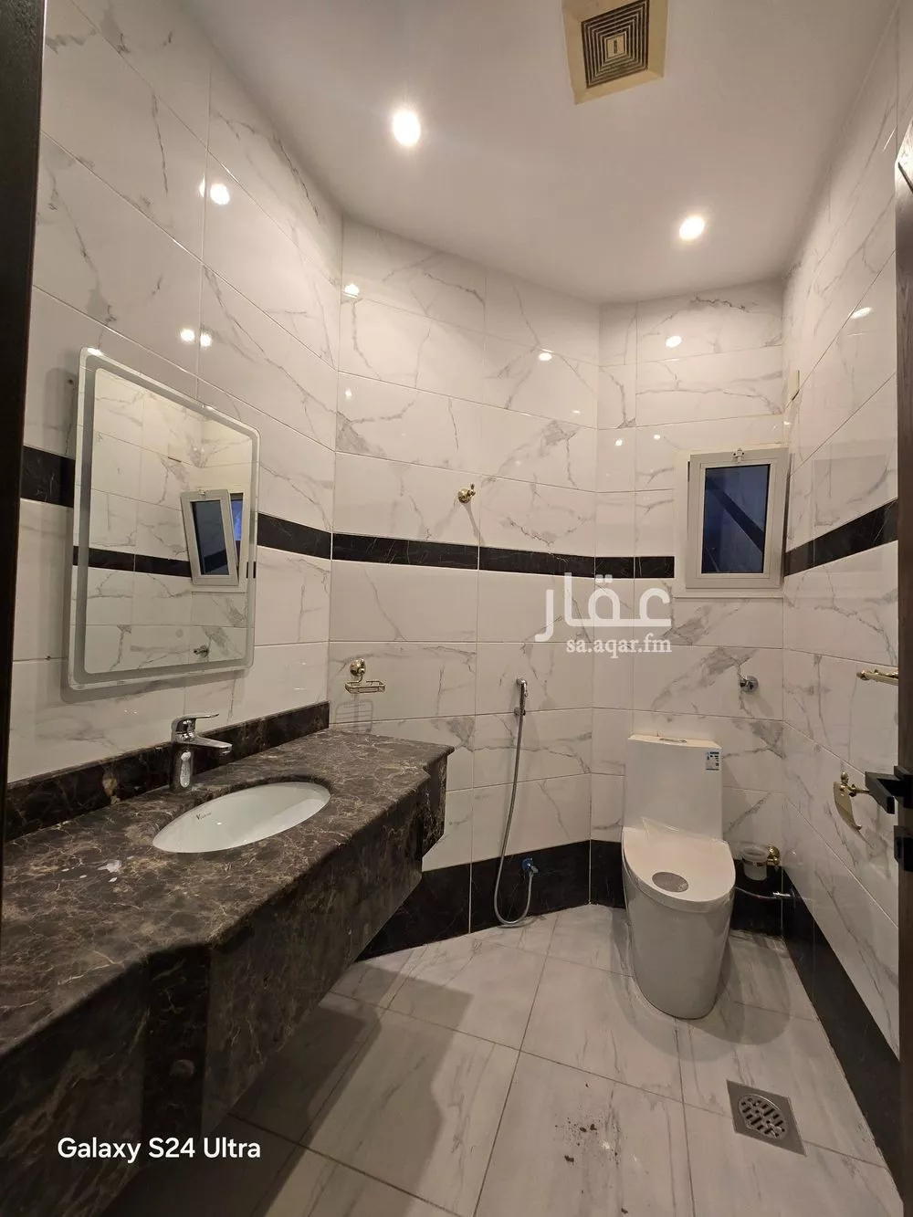 10 bedroom villa in Al Yaqout 12