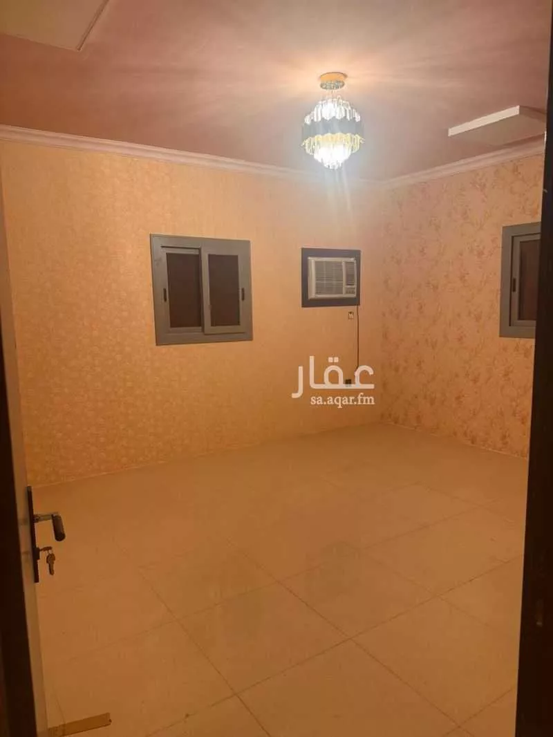 شقة 4 غرف في مخطط الدخل المحدود، مدينة الجبيل الصناعية 2