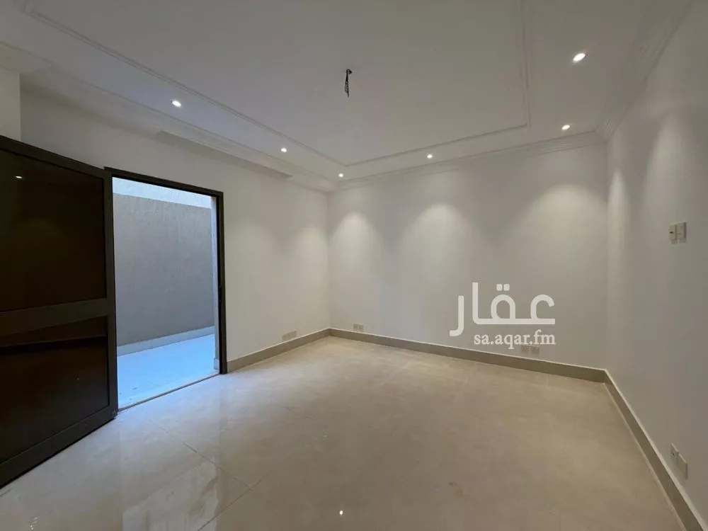 فيلا 6 غرف في الياقوت 4