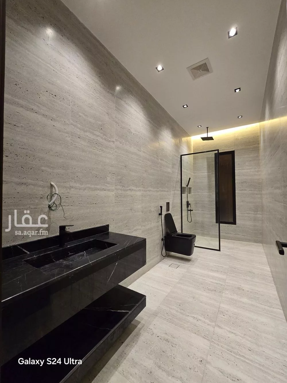 7 bedroom villa in Al Shiraa 24