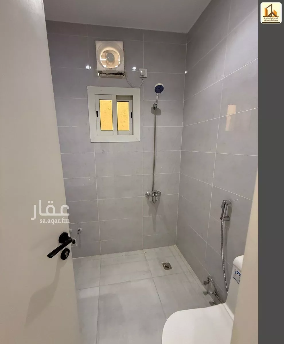 فيلا 7 غرف في الريان 6