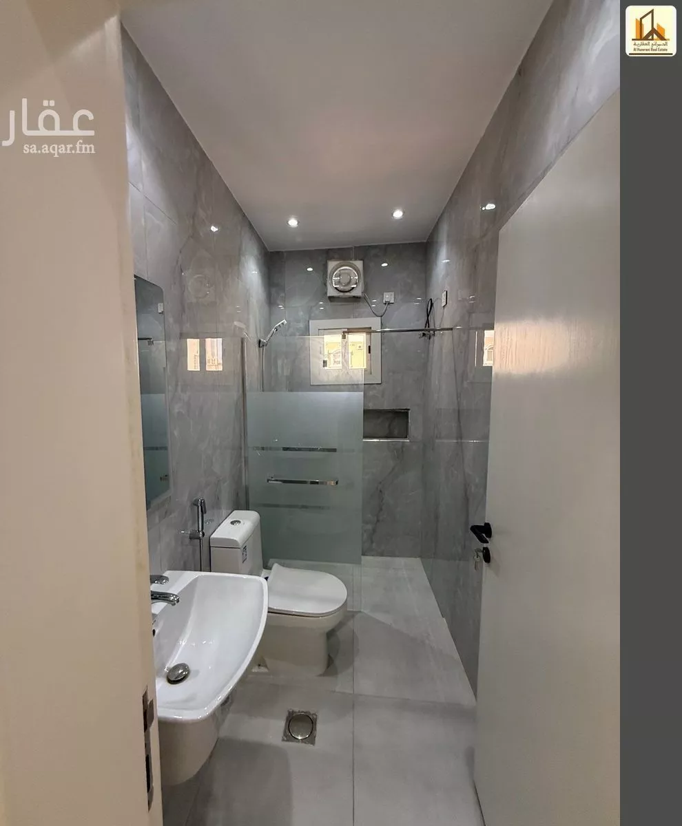 فيلا 7 غرف في الريان 7