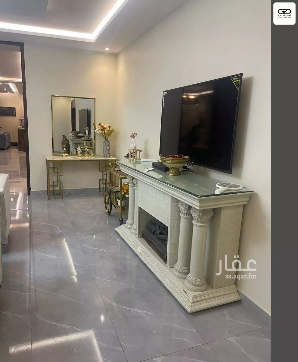 8 bedroom villa in Az Zomorod 24
