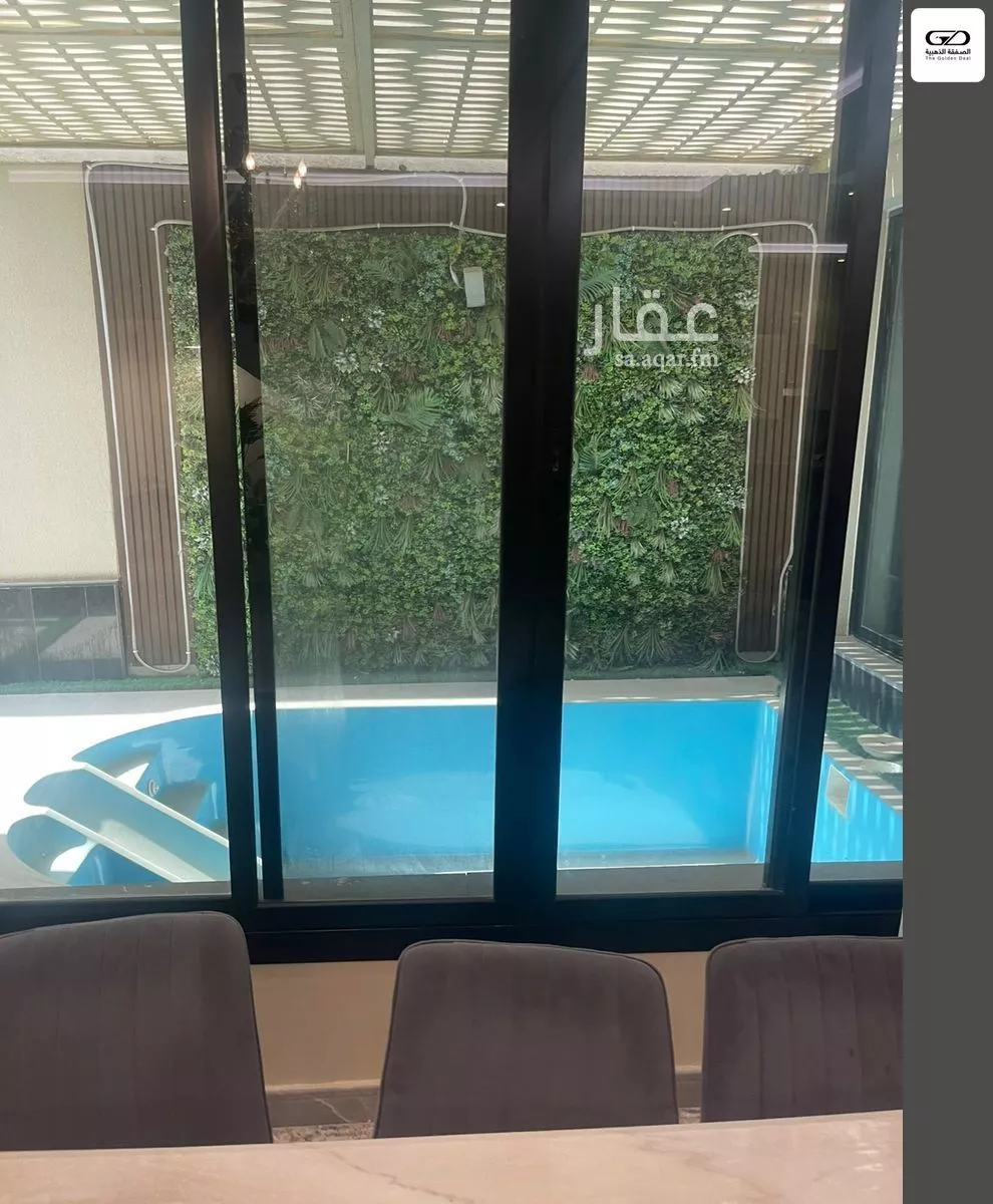 8 bedroom villa in Az Zomorod 6