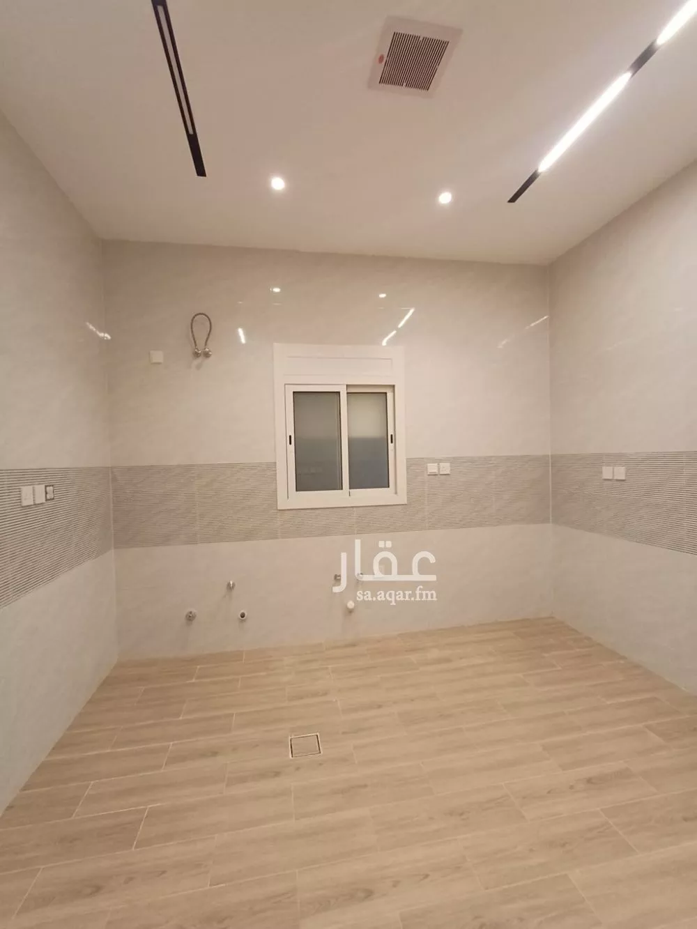 فيلا 13 غرف في طيبة 9