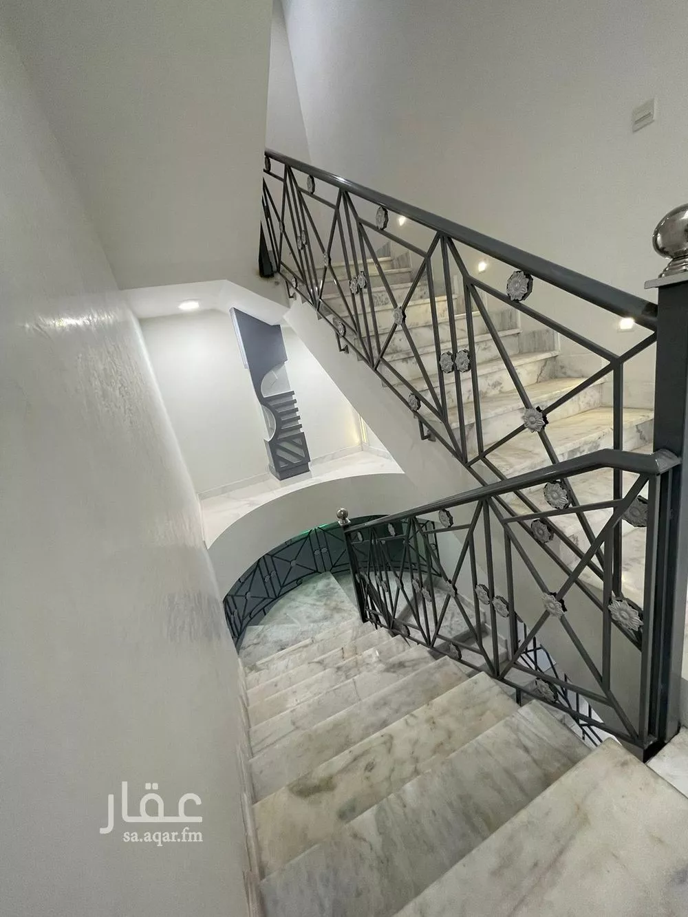 فيلا 5 غرف في اللؤلؤ 18