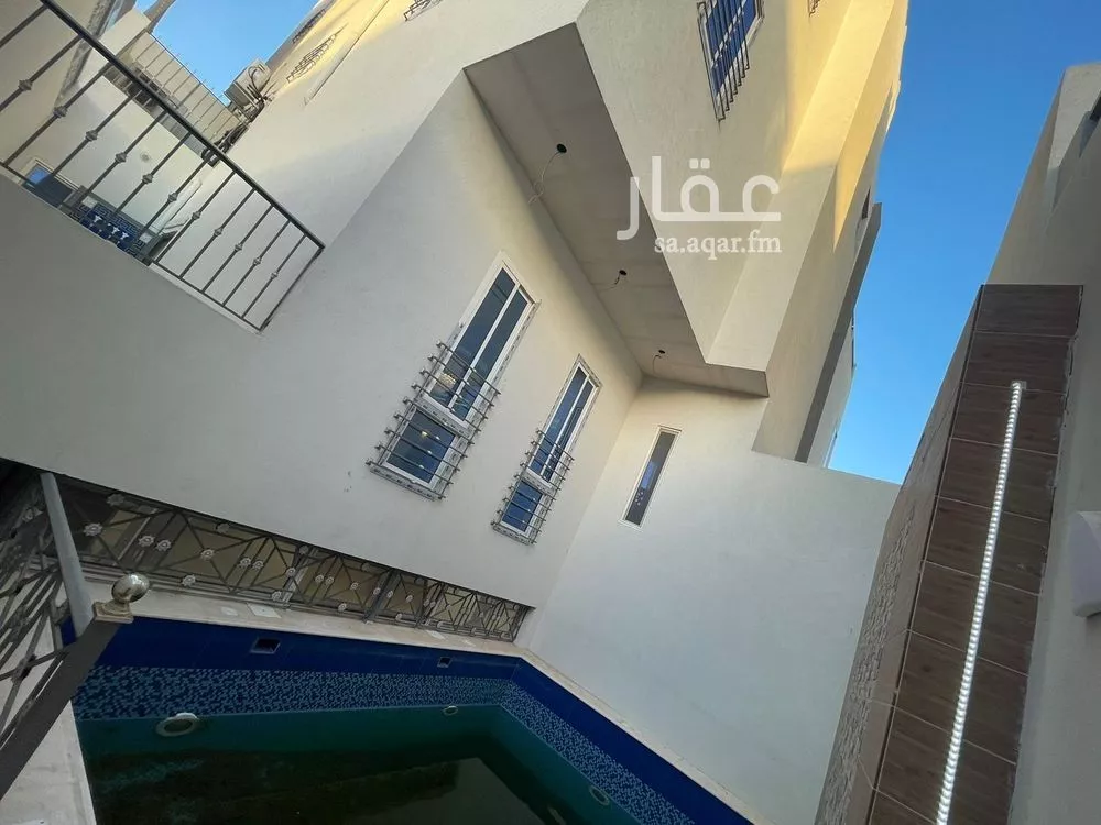فيلا 5 غرف في اللؤلؤ 34