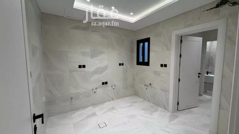 5 bedroom villa in Al Manar 5