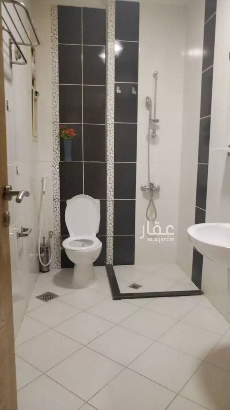 2 bedroom apartment in Qurtubah 8