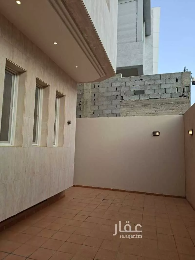 6 bedroom villa in Al Yaqout 13