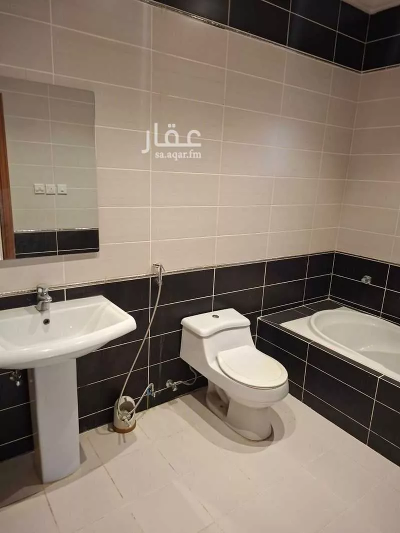 6 bedroom villa in Al Yaqout 9
