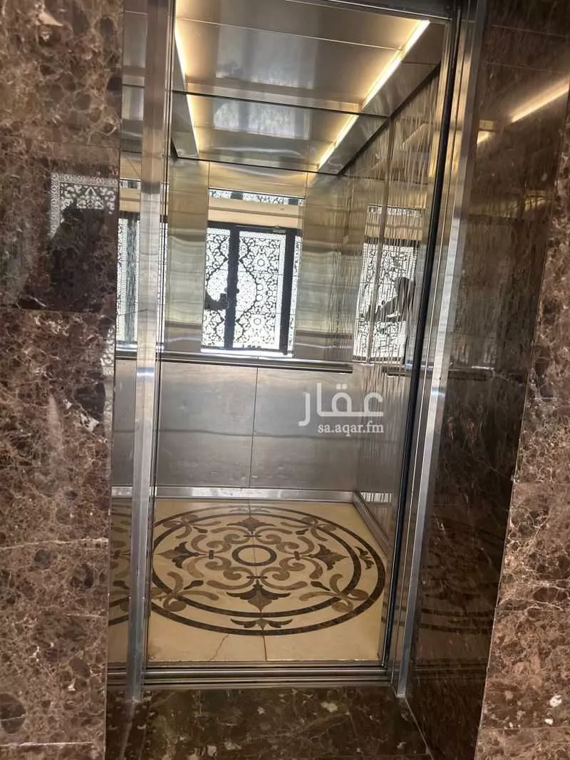 5 bedroom apartment in King Fahd 3