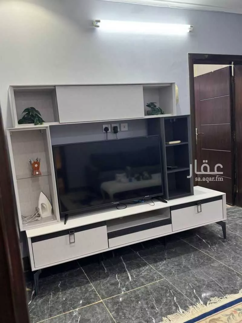 3 bedroom apartment in King Fahd 5