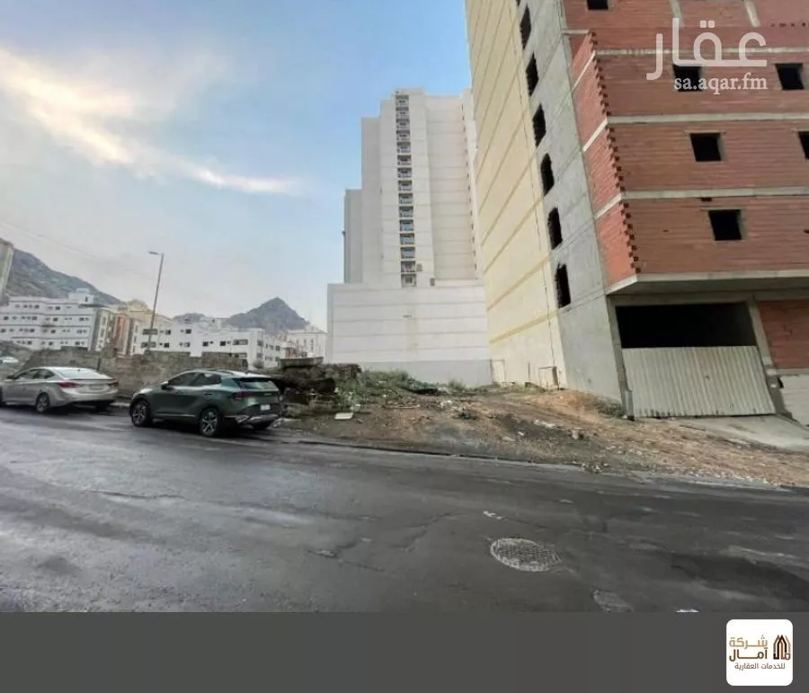 552 sqm land in Al Jamiah 2