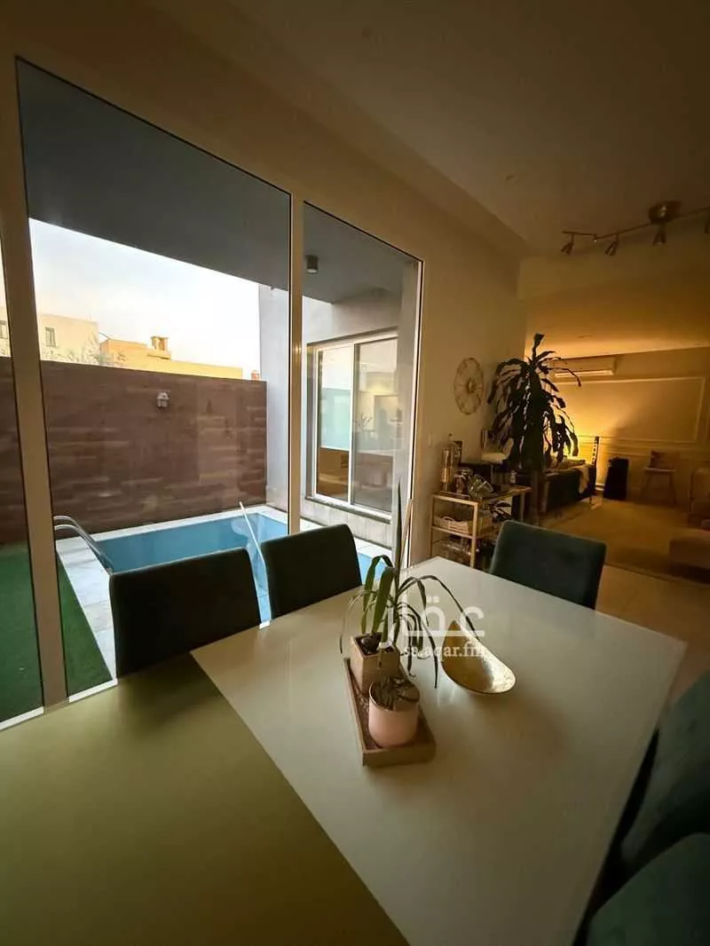 5 bedroom villa in Az Zomorod 17