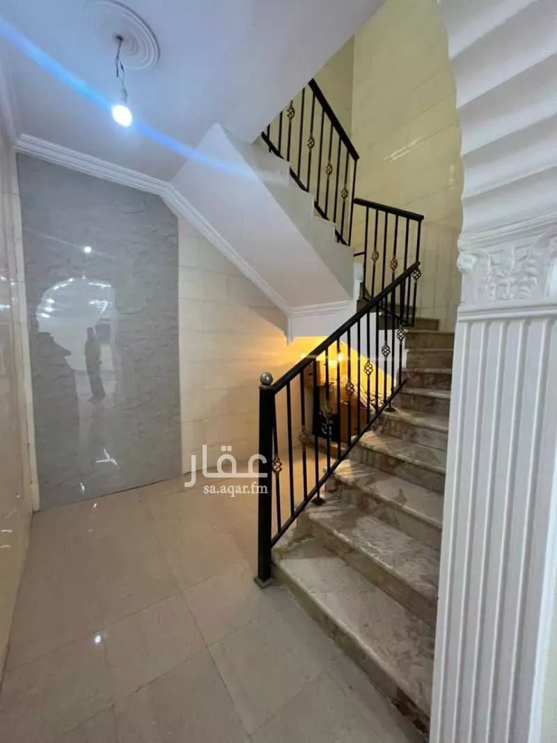 فيلا 8 غرف في الصفا 3