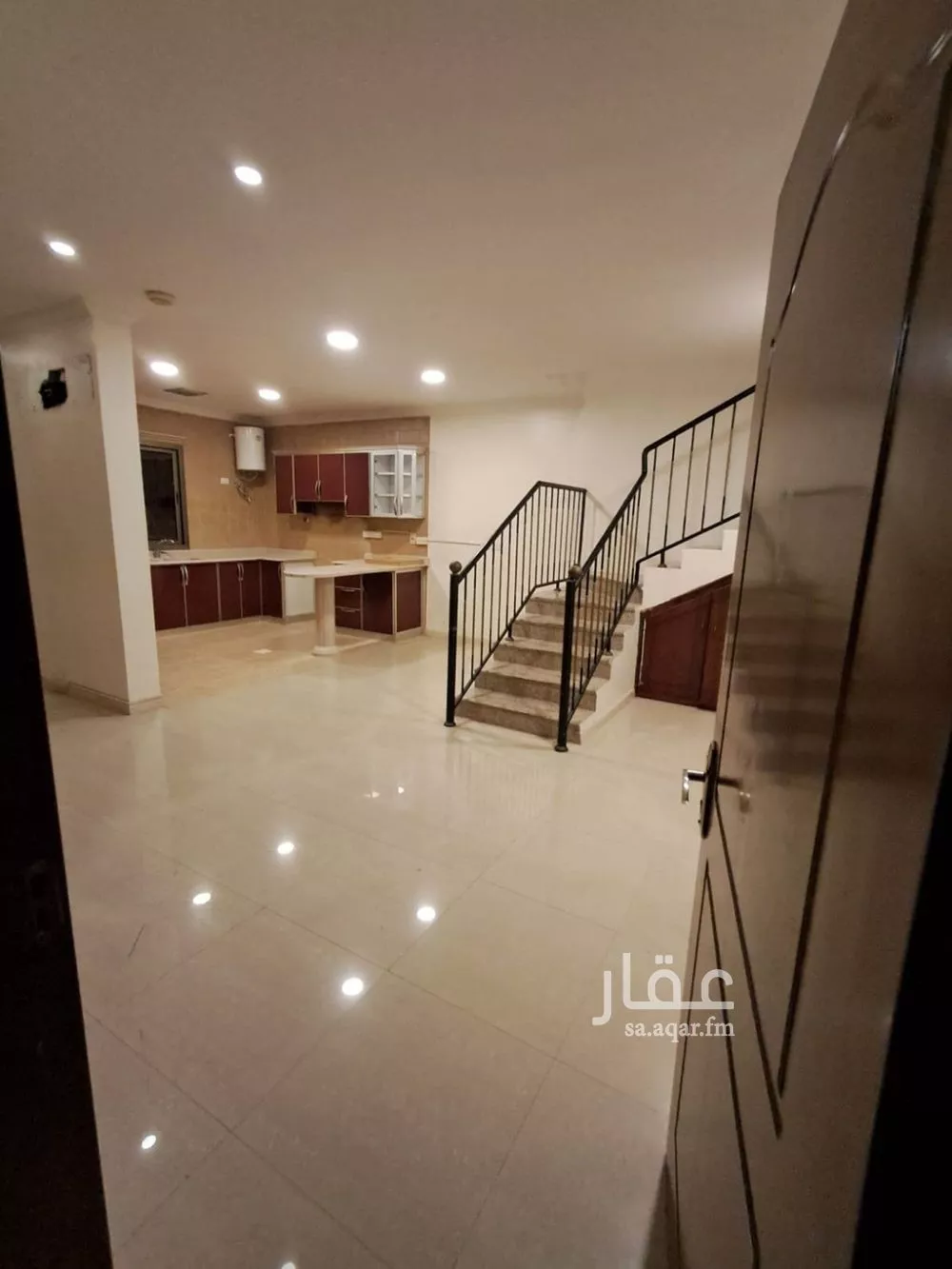 3 bedroom apartment in Al Jawharah, Eastern Province 3