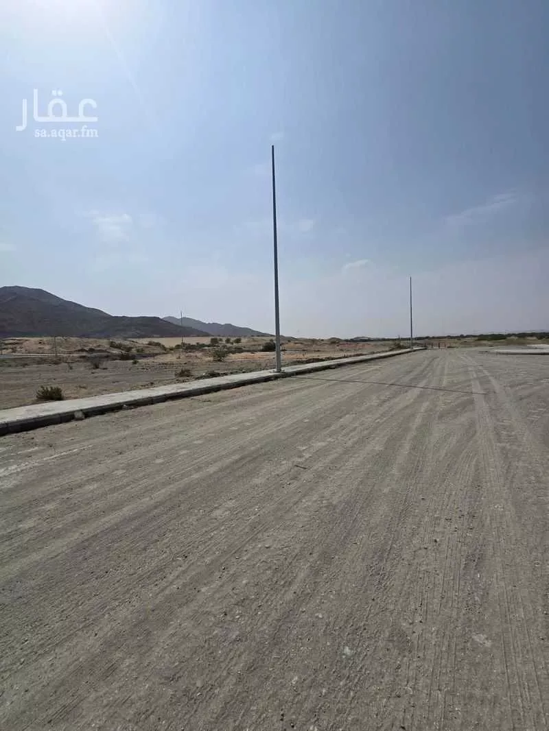 600 sqm land in Al Ukayshiyyah 3